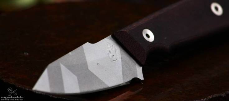Bunny Tooth Tactical vérnyúl edc kés